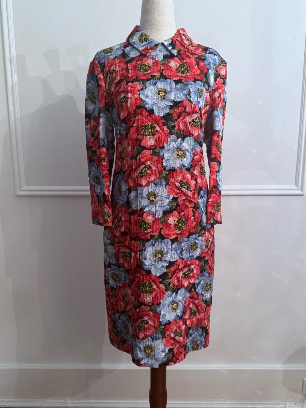 Escada Floral Collared Shift Dress Pockets 3/4 Sleeve Textured Red Blue 36 US 6